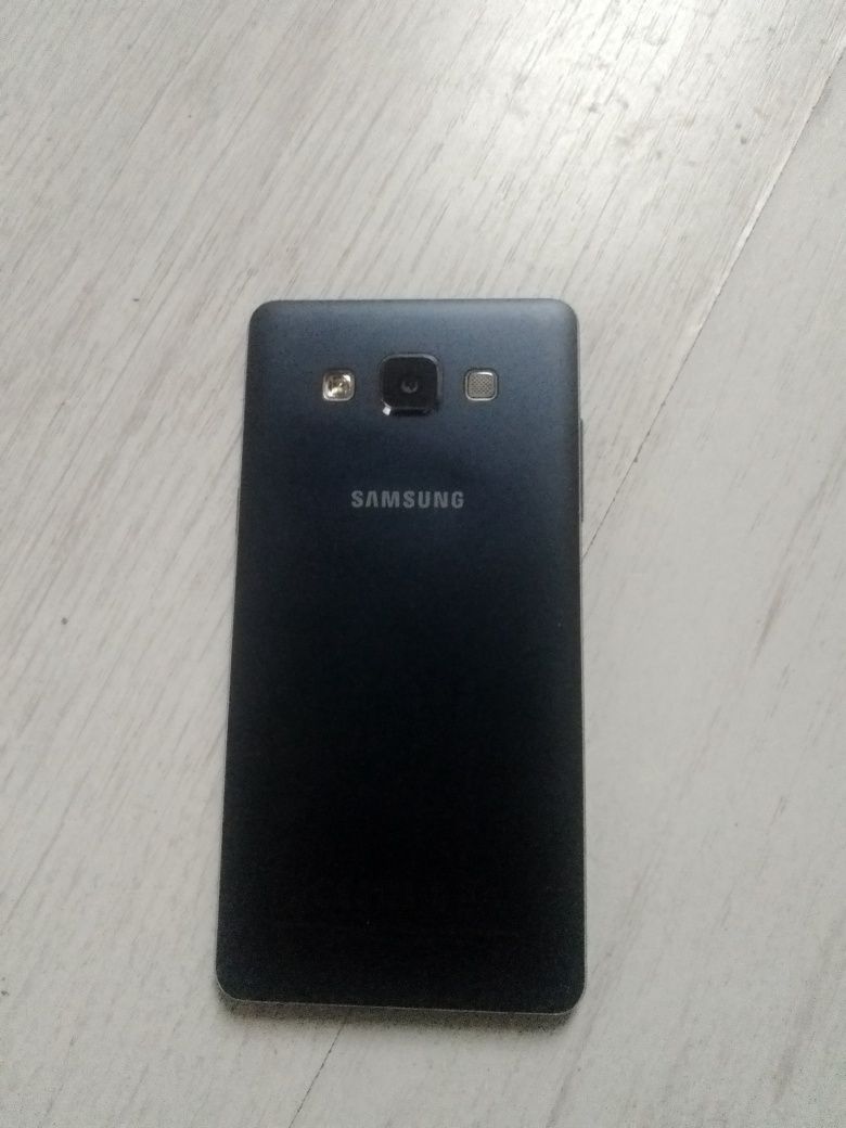 Телефон 1  Samsung A5