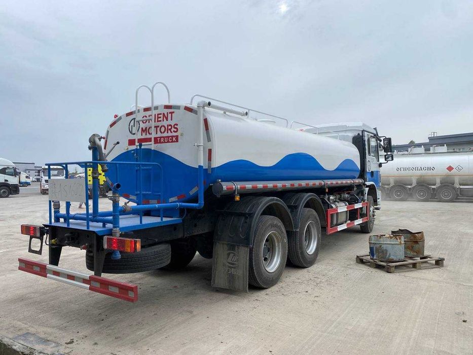 Vodovoz Shacman L3000 6x4 15k olqi va orqadanam suv sepadi Orient Ozod