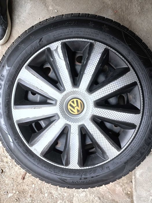 Джанти с гуми 205/55/16 Голф