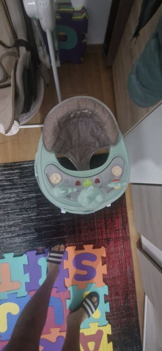 Rotobil pentru bebelusi