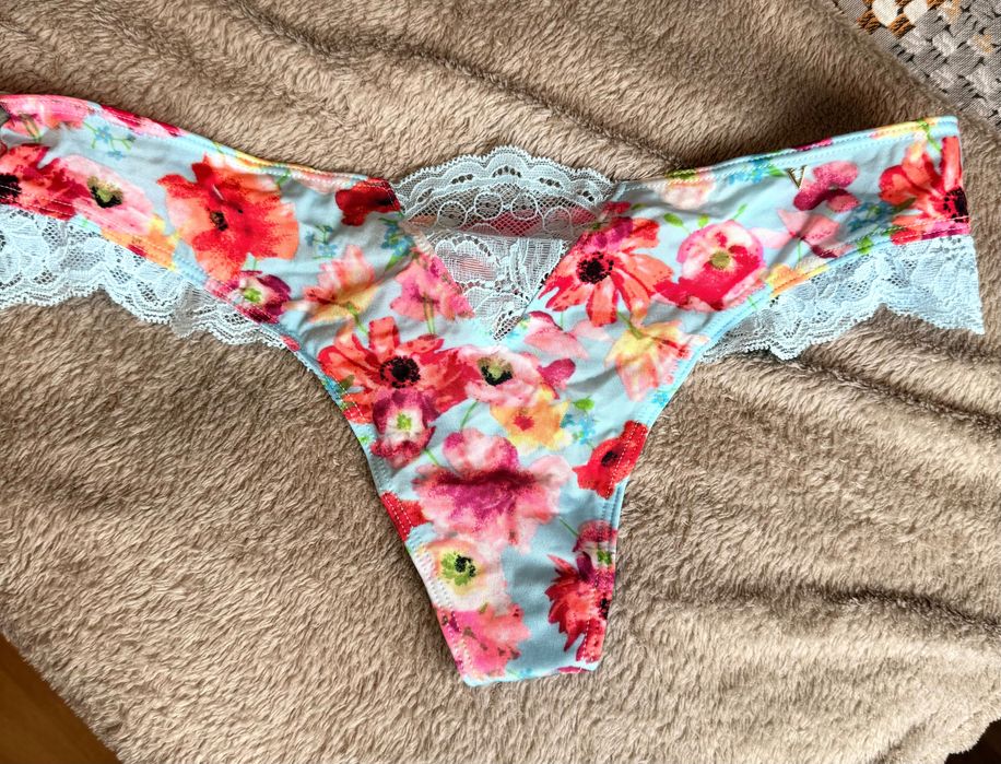 Комплект бельо Victoria’s Secret