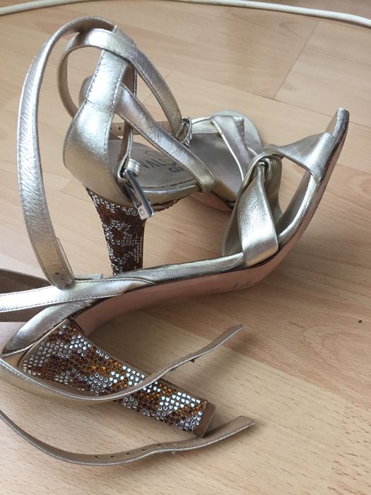 Sandale dama Valentino