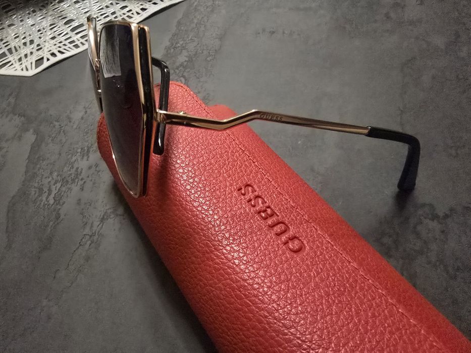 Дамски очила guess