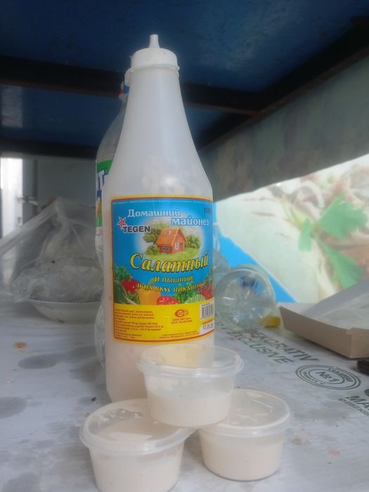 Hot dog va fast foot uchun sous chesnochniy