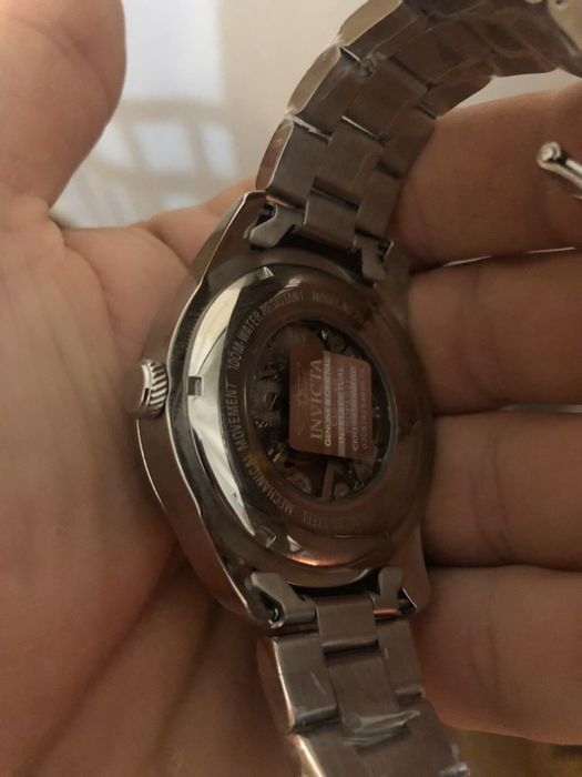 Invicta чисто нов и оригинален часовник