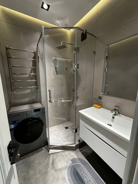 Евро ремонт 2/3/4 50м2 массив  Феруза балкон 1.5х3