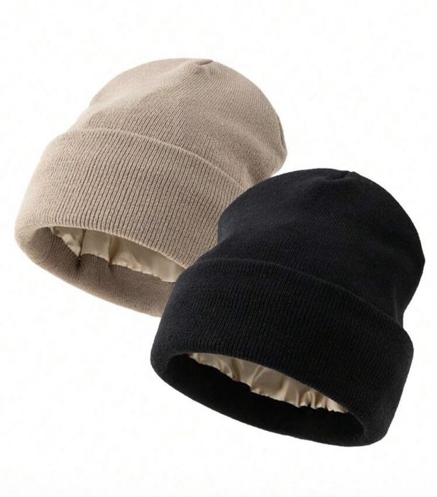 Шапка със сатенена подплата