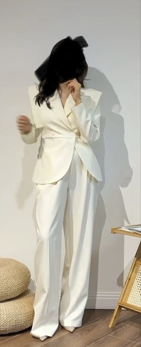 Новая двойка размер М 44 цвет айвори