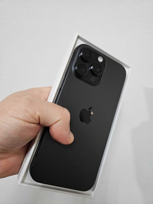 Iphone 16 Pro Max 256 Gb impecabil la cutie.