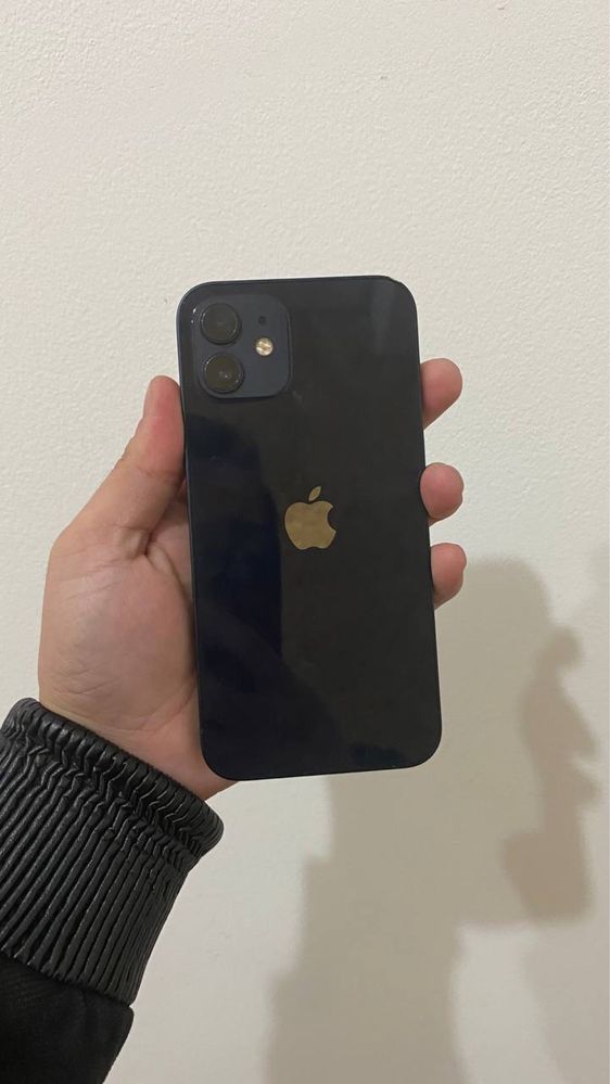 Продаю iPhone 12/128gb