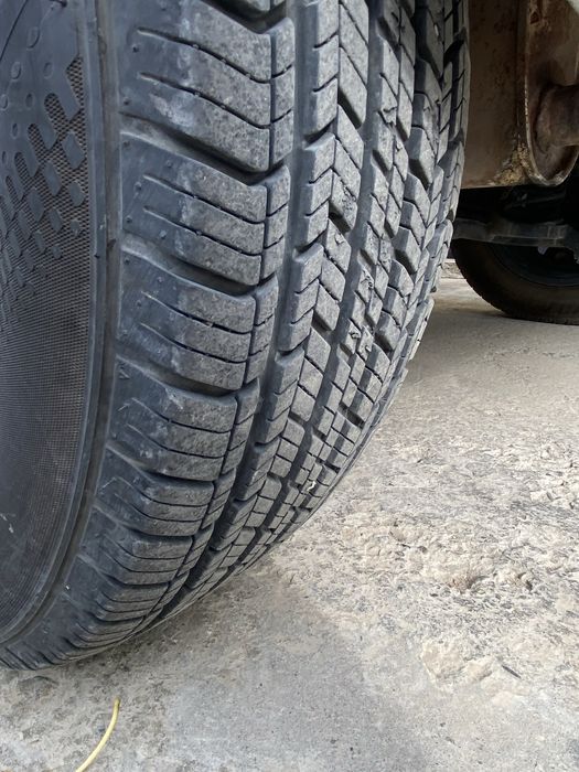 Kraskasi toza 1 pitnochasi bor orqa eshikda