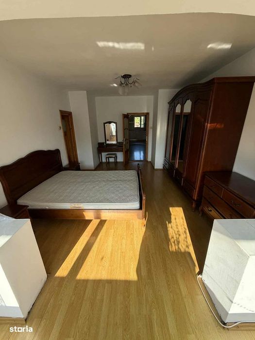 Apartament spatios de 3 camere, aproape de UMF, zona Targu Cucu