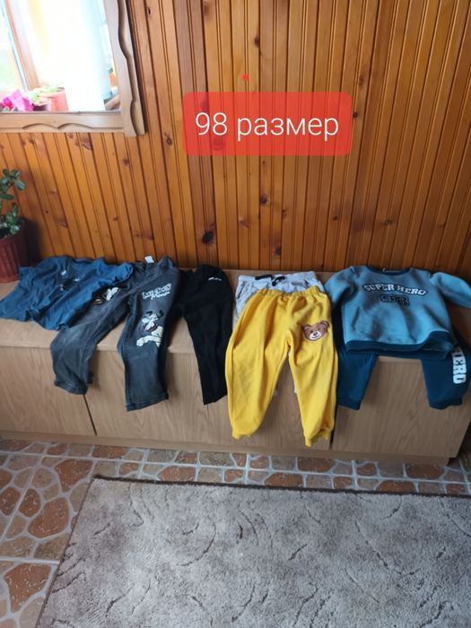 Продавам дестки дрешки