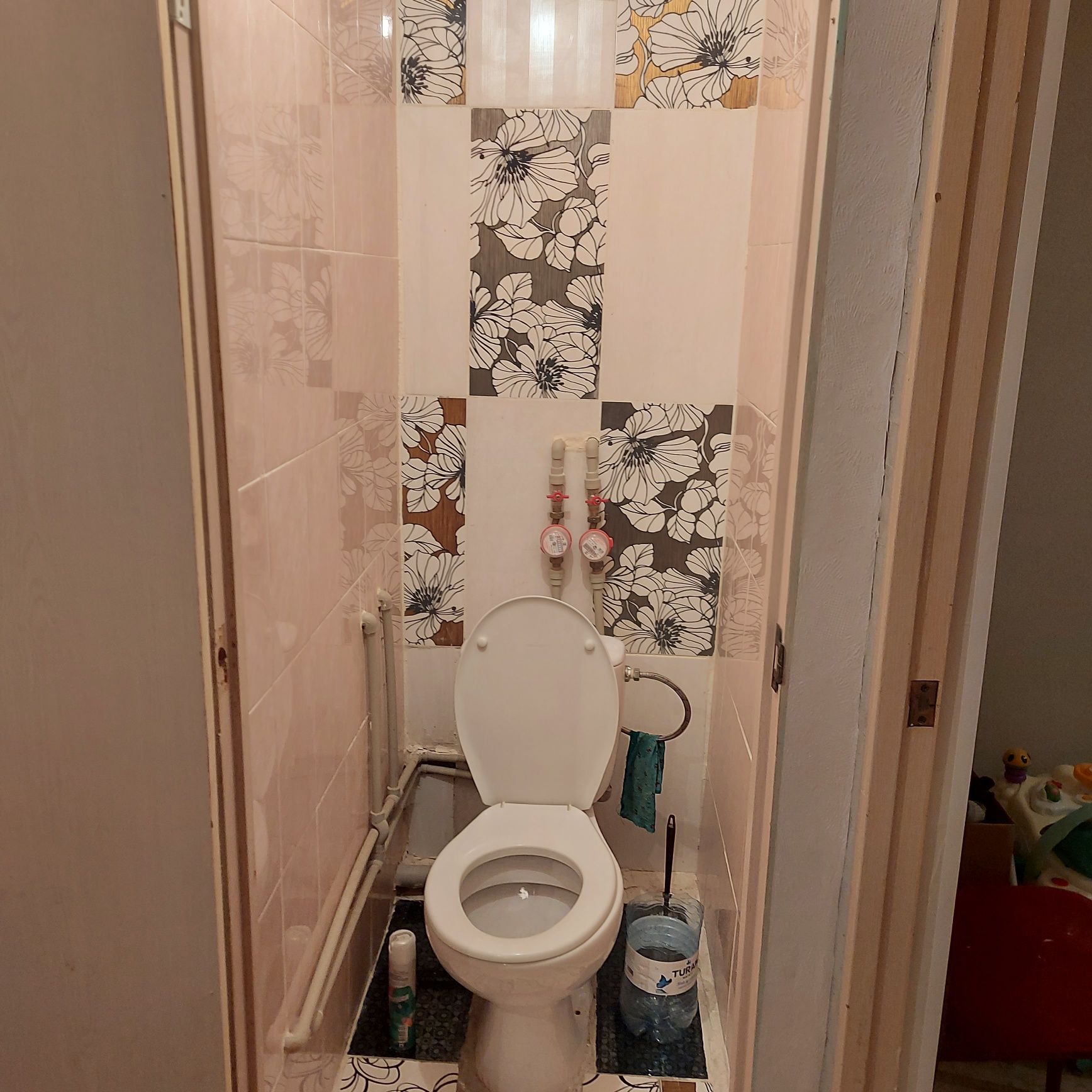Продам 2ком квартиру 3а мкр, 1этаж