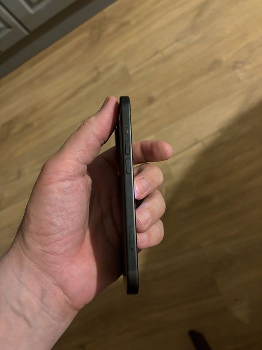 Vand iphone 15 black 128 GB ca nou, in garantie