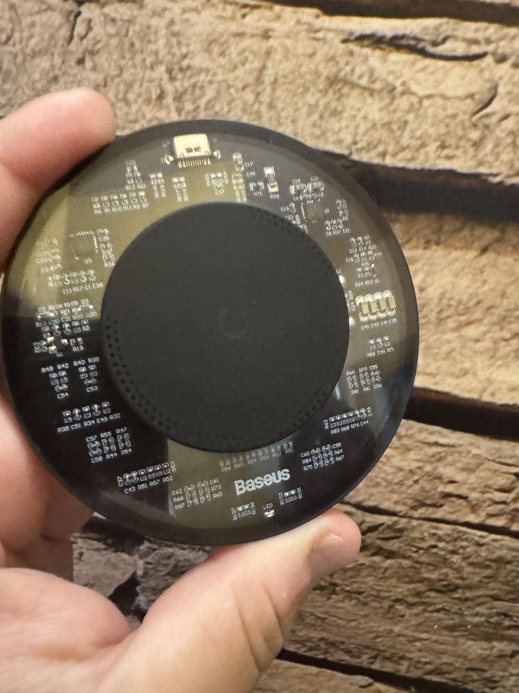 Incarcator Baseus wifi