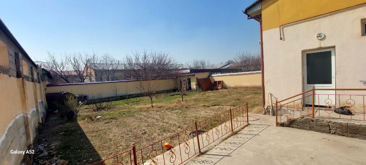 Супер локация Учгоз  6 сотох фасад 20 м сотилади келишамиз