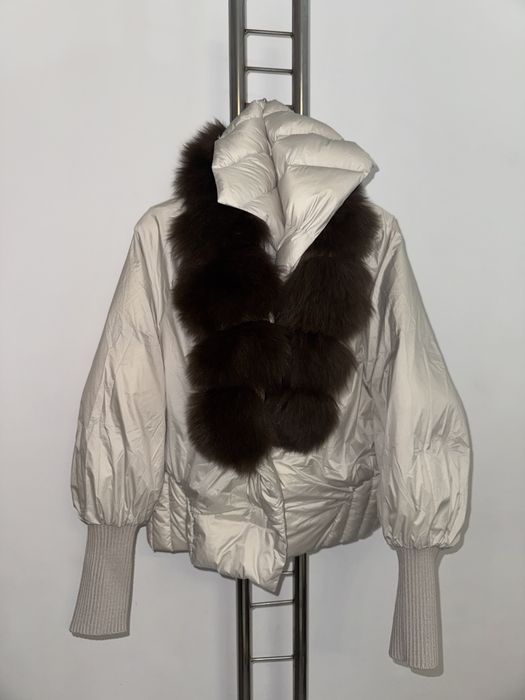 Geaca blana naturala 100%, umplutura din puf