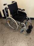 Scaun rulant medical transport pacienti batrani dizabilitati (NOU)
