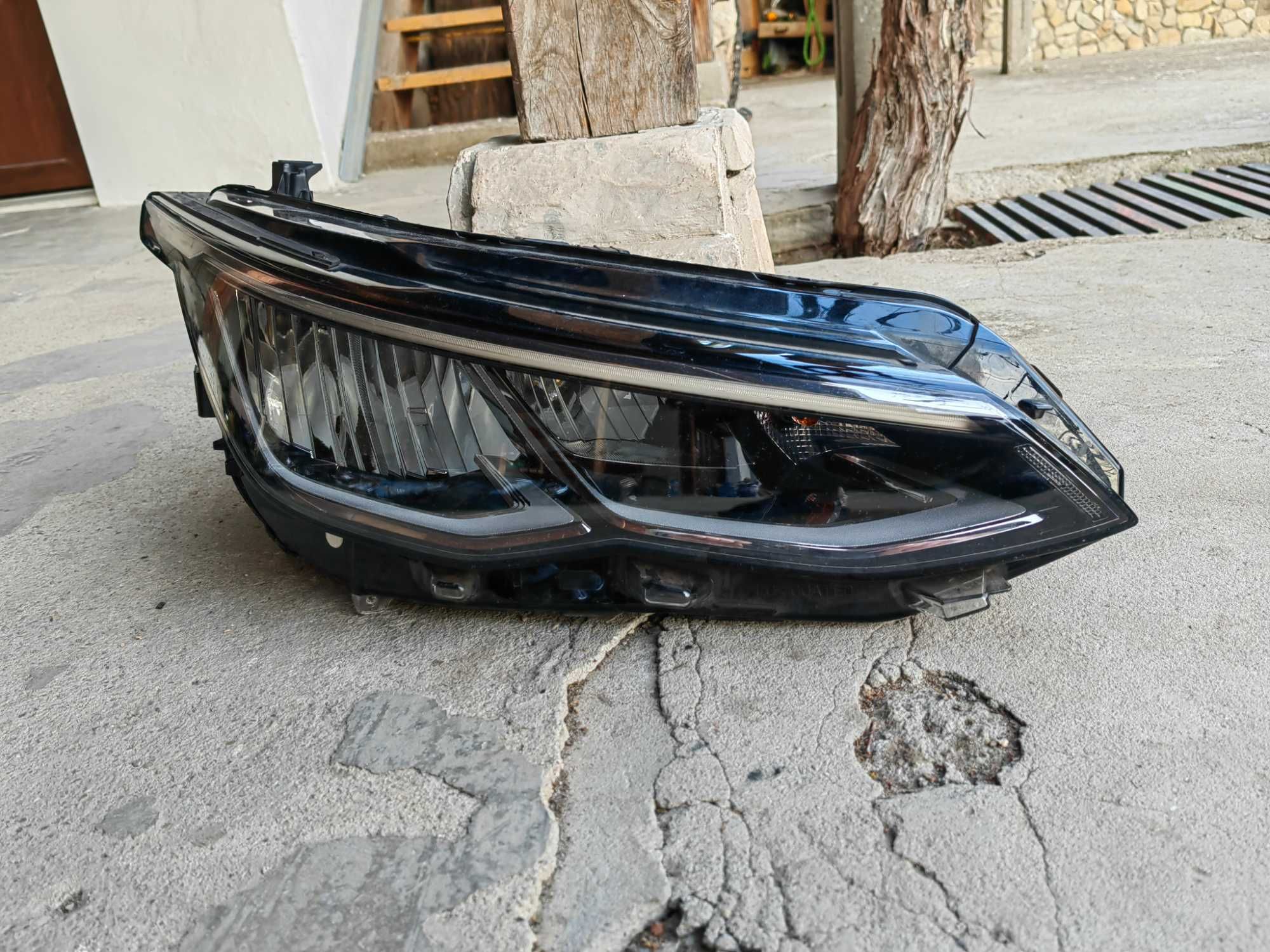 Фар VW Golf 8 LED десен / Фар Голф 8 / Фар Golf 8 Оригинален