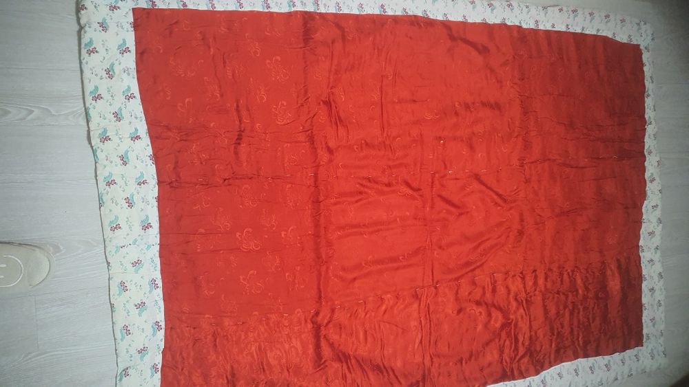 Одеяло ватное стеганное, б/у, 2 штуки в хорошем  состоянии