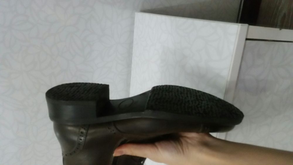 Botine ghete bocanci noi piele naturala.maro inchis 37 superbi