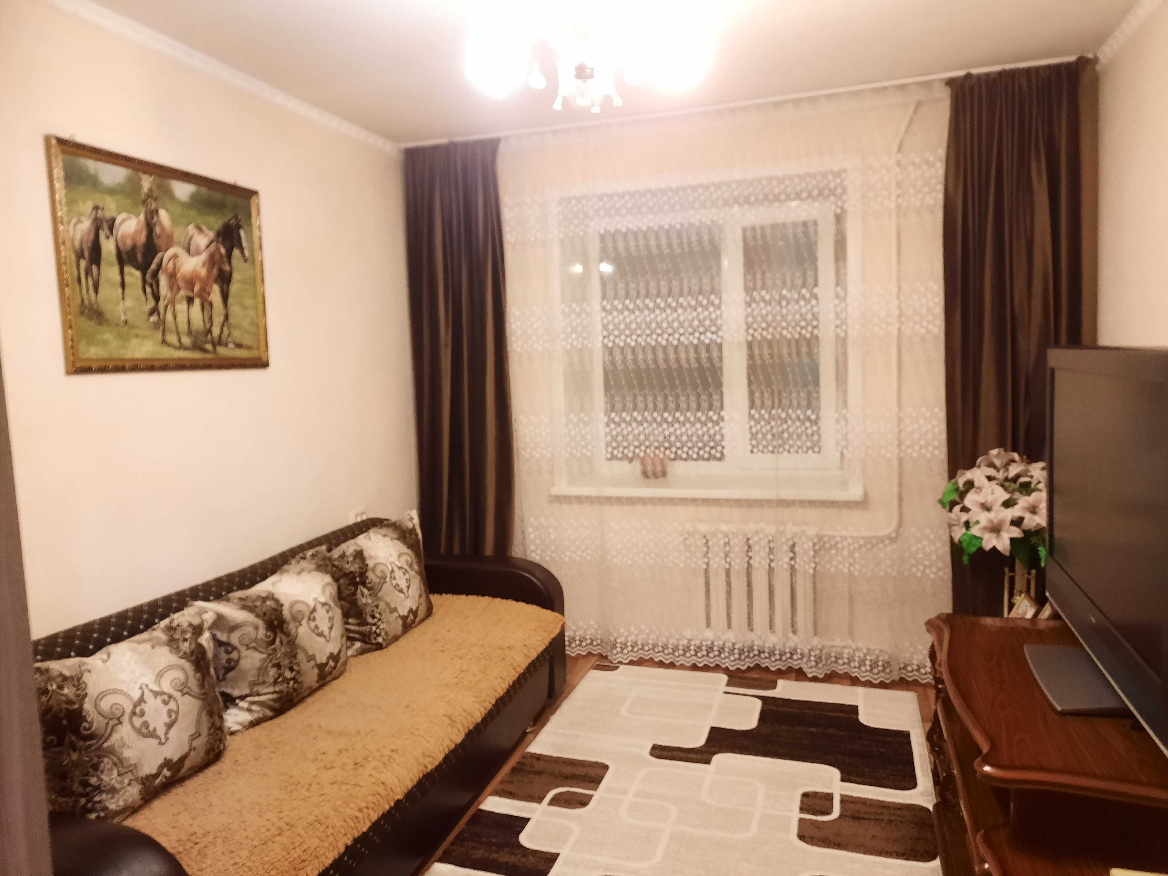 Продам 3 комн квартиру в центре