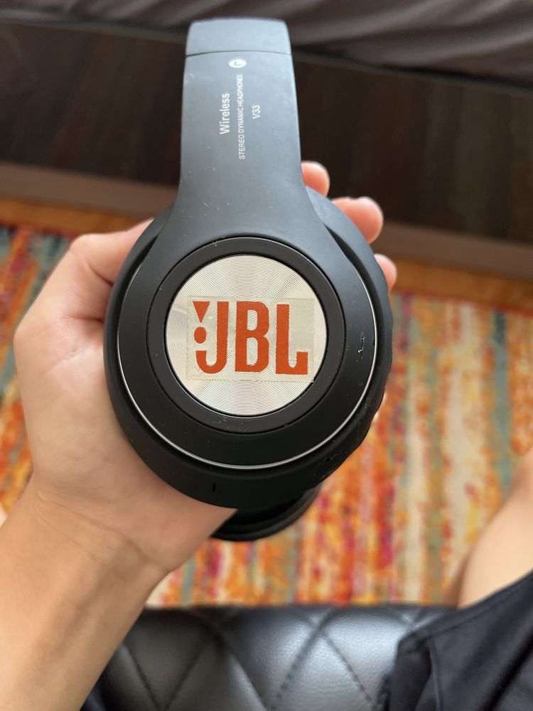 Оргинални слушалки JBL