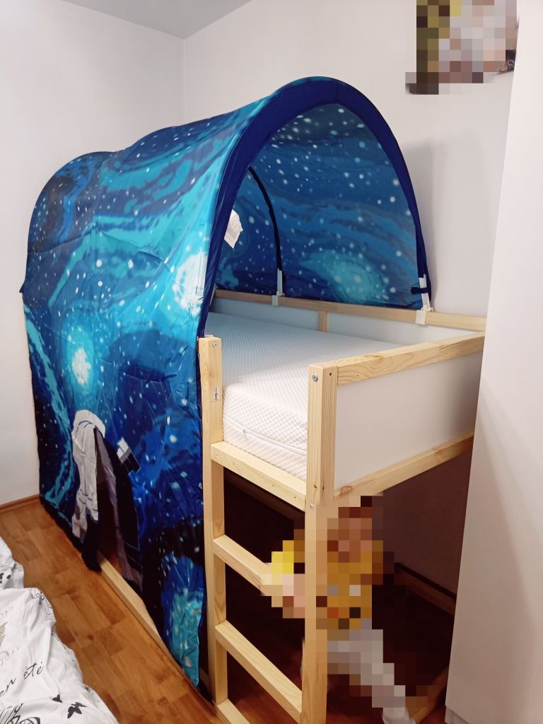 Cort pentru pat copii IKEA KURA– model spatiu albastru – ca nou!
