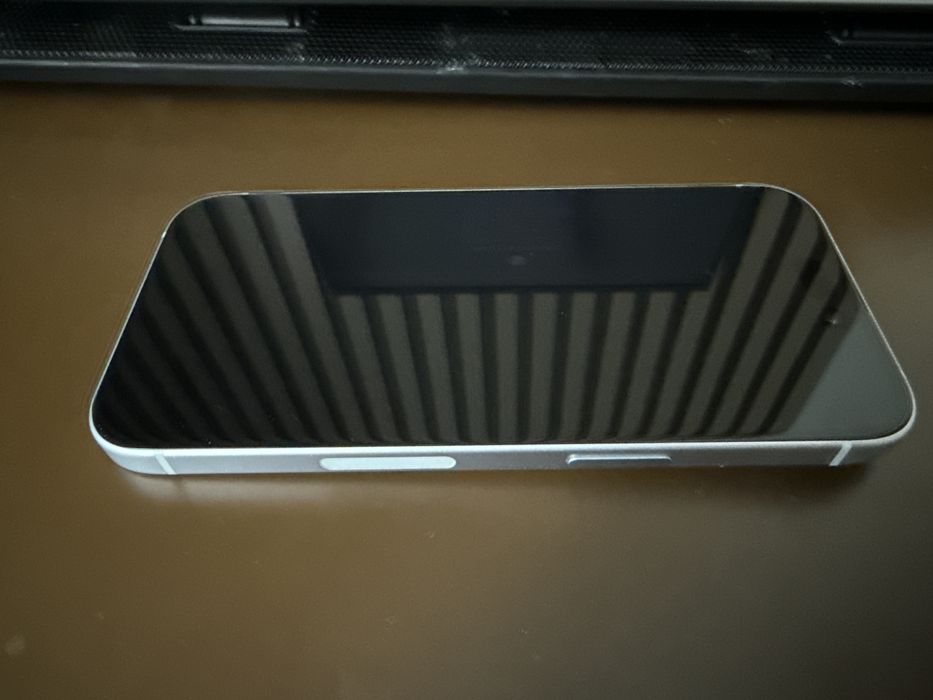 Iphone 15 б/у в отличном состоянии