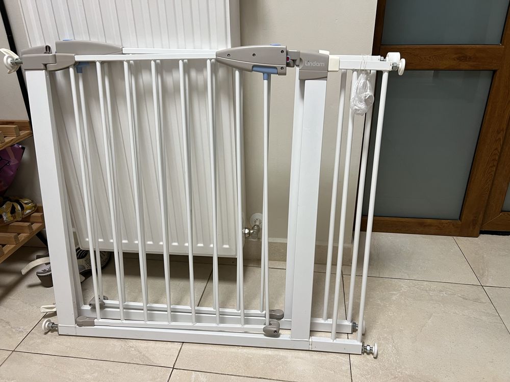 Porti de siguranta Lindam extensibile + accesorii + prelungiri