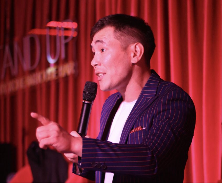 Ведущий  Тамада 80.000