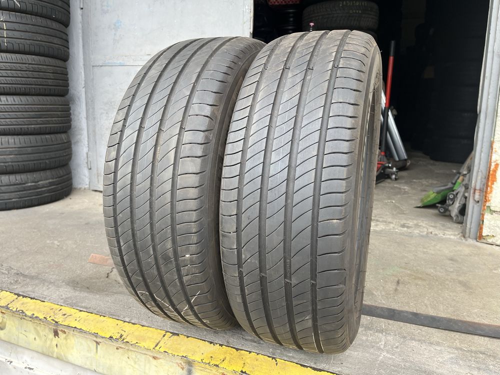 2 бр. летни гуми 215/55/17 Michelin DOT 1323 6 mm