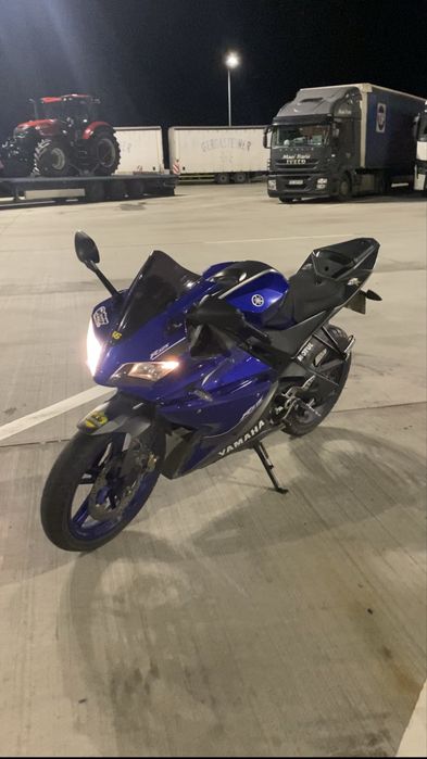 Yamaha yzf r125.