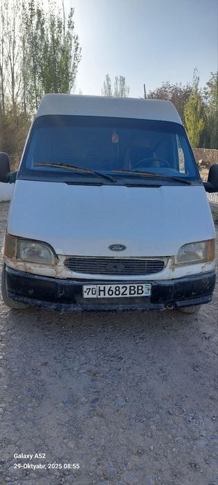 Mashina sotiladi holati zoʻr moshina