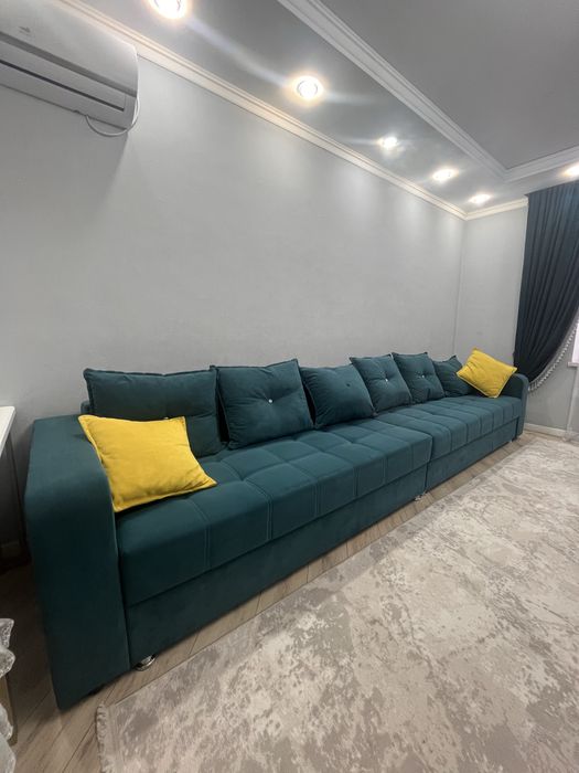 Продаю диван в гостиную