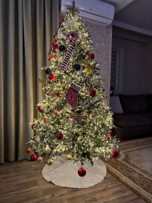 Продам новогоднюю ёлку