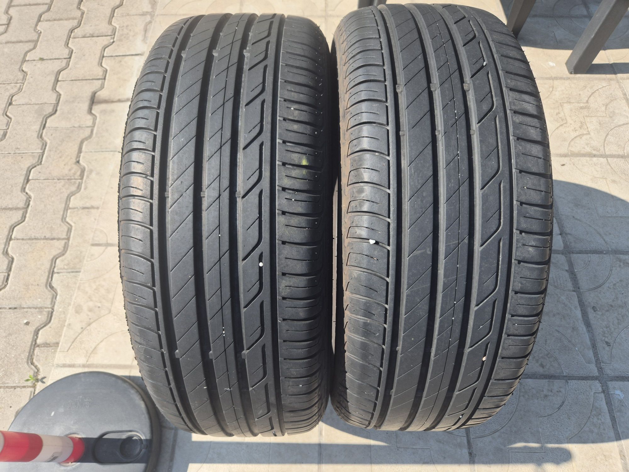 2бр.летни гуми 215/55/17 94V Bridgestone Turanza