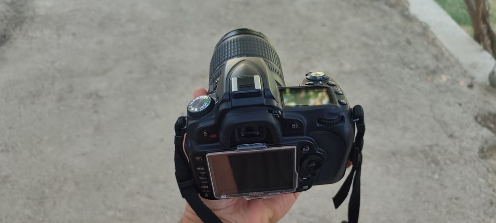 Nikon D90  sotiladi yangi fotoaparat