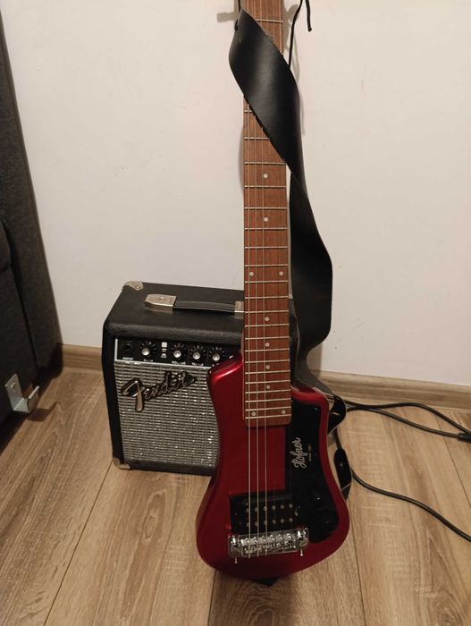 Vând urgent Chitara electrica + Amplificator