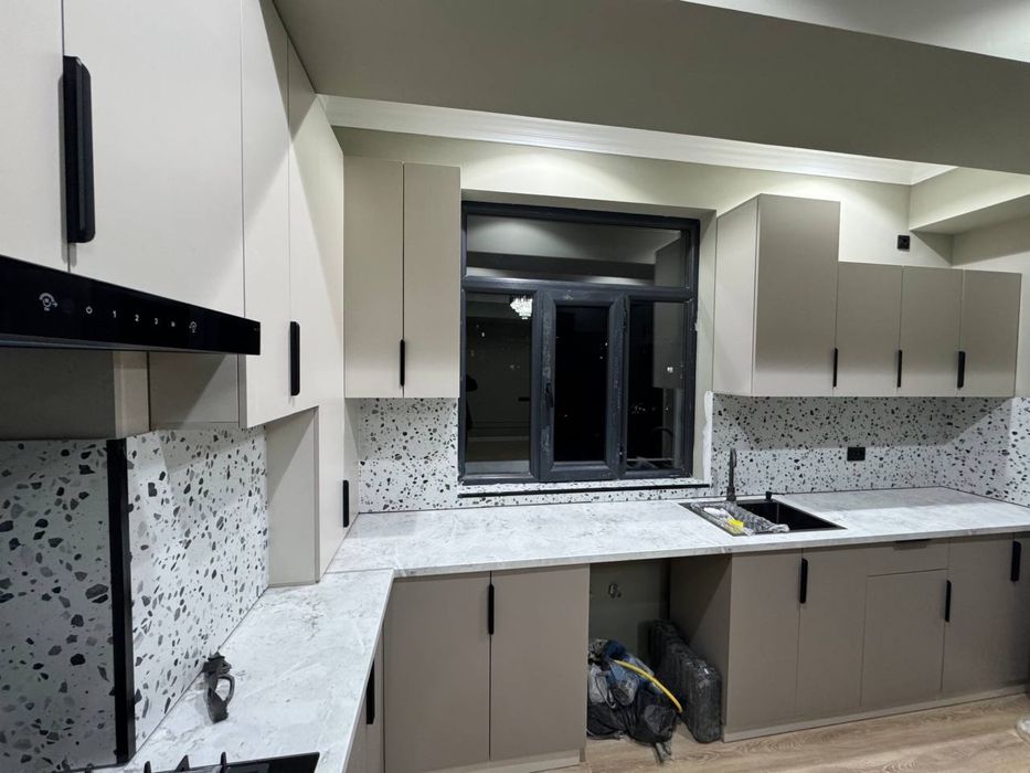 Своя Юнусабад-13 Новстройка Кирпичный дом 2/4/9 Евро ремонт под ключ