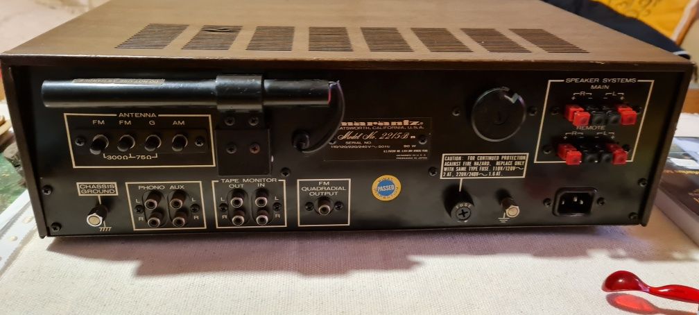 Amplituner Marantz 2215B