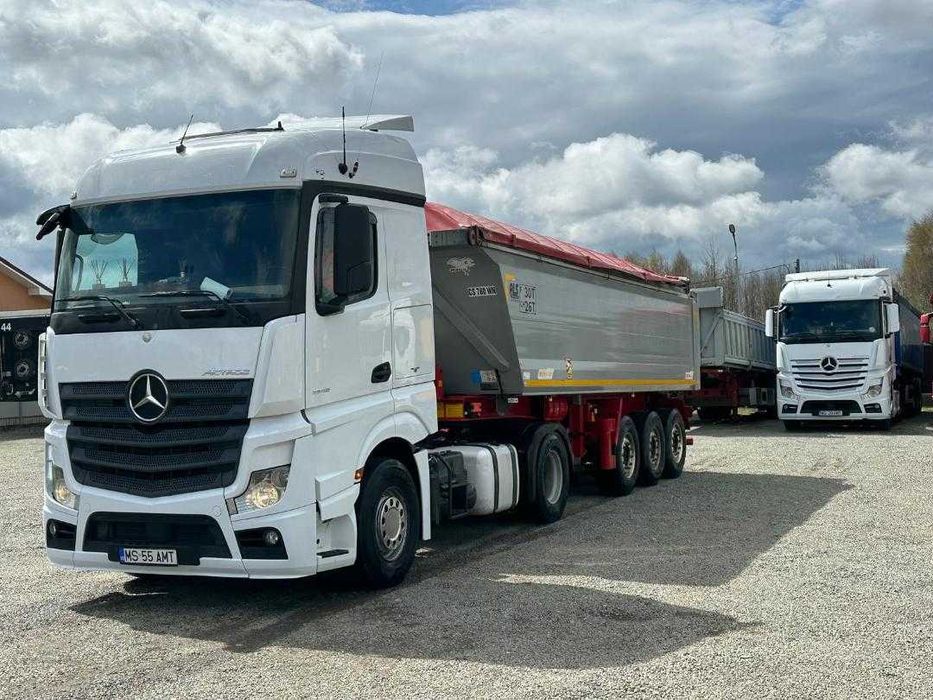 Semiremorca basculabila Benalu