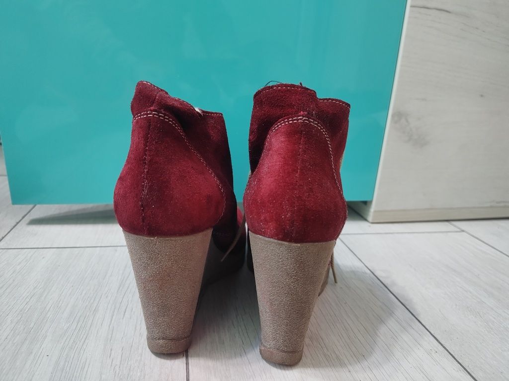 Ghete botine îmblanite cu platforma NOI marimea 39