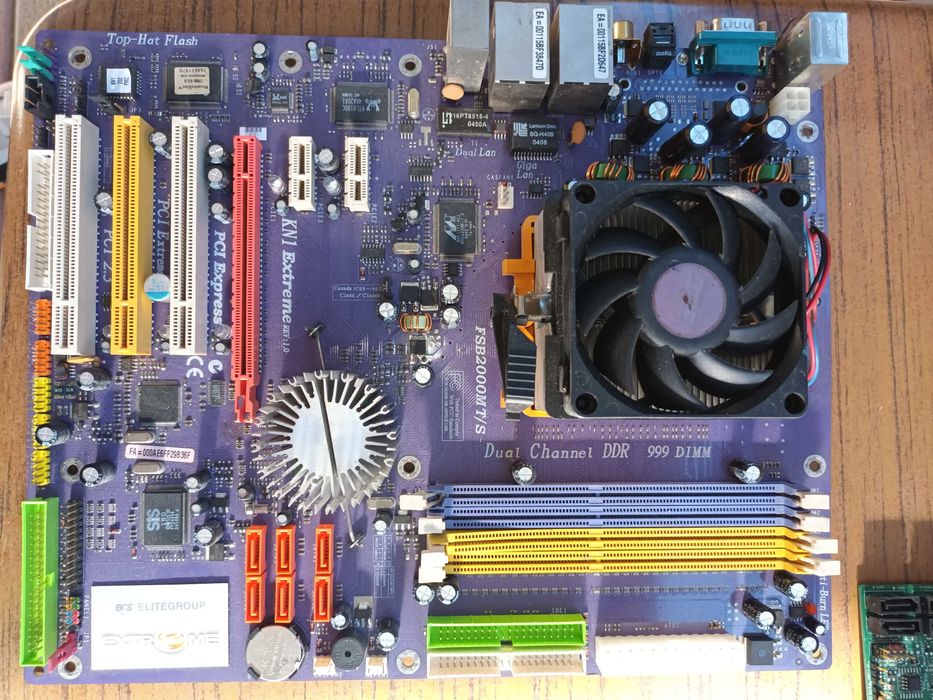 Vând plăci de baza