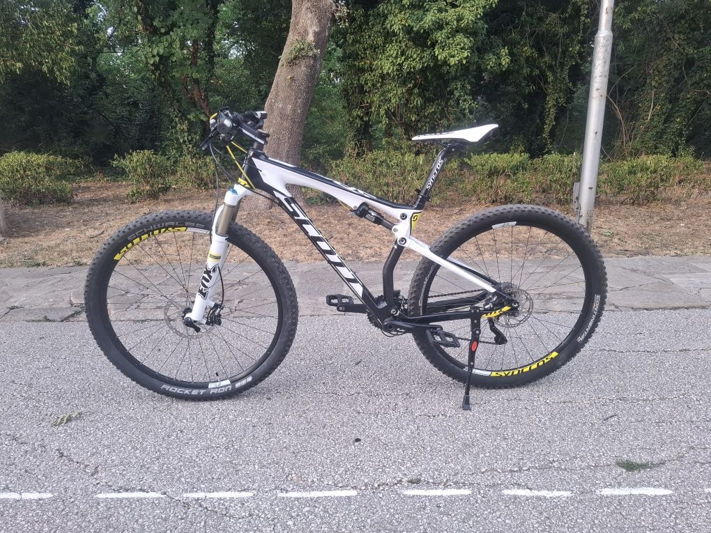 Scott scale 29 carbon L - като нов !