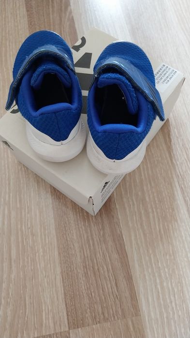 Оригинални детски маратонки -Adidas-26 н.