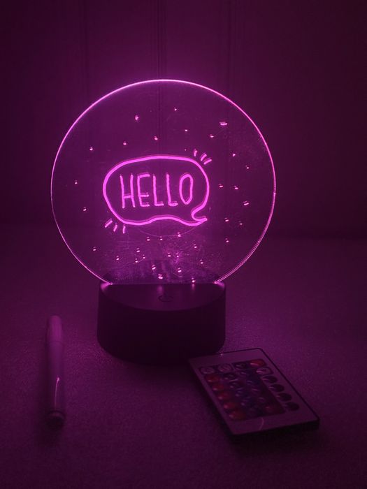 Lampa LED Personalizabilà - Scrie, Deseneaza!