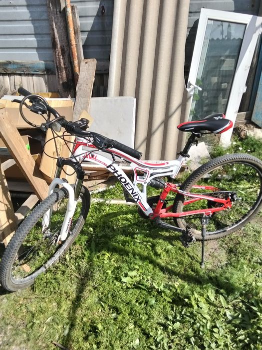 Продам велик двухподвеска ,в хорошем состоянии