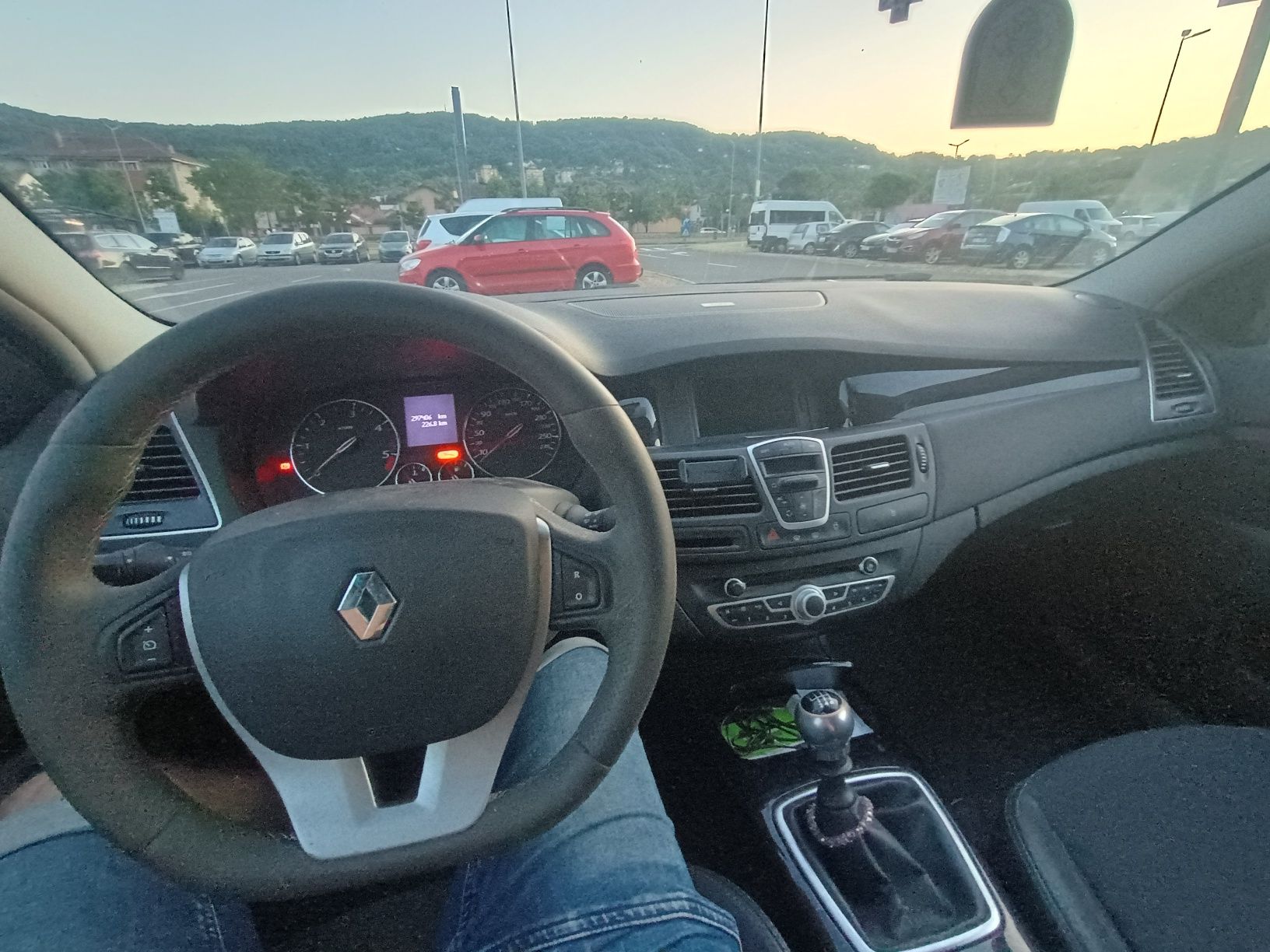 Renault Laguna 3 Bose 2012 150 cai